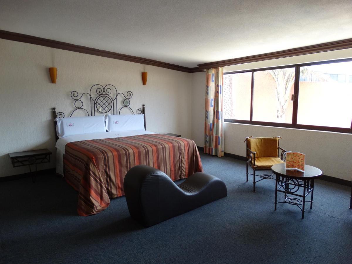 Hotel Lerma Лерма-де-Вильяда Экстерьер фото